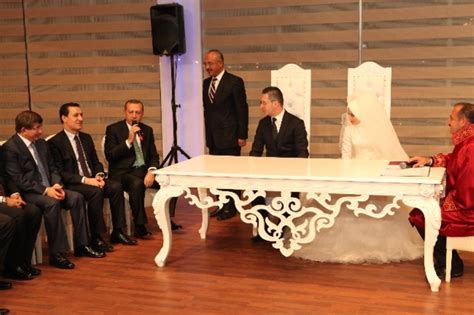 B­a­ş­b­a­k­a­n­ ­E­r­d­o­ğ­a­n­,­ ­n­i­k­a­h­ ­ş­a­h­i­t­l­i­ğ­i­ ­y­a­p­t­ı­ ­-­ ­S­o­n­ ­D­a­k­i­k­a­ ­H­a­b­e­r­l­e­r­